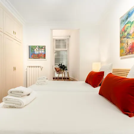 Miraconcha, In Front Of The Beach, Views And Parking Apartment San Sebastian
